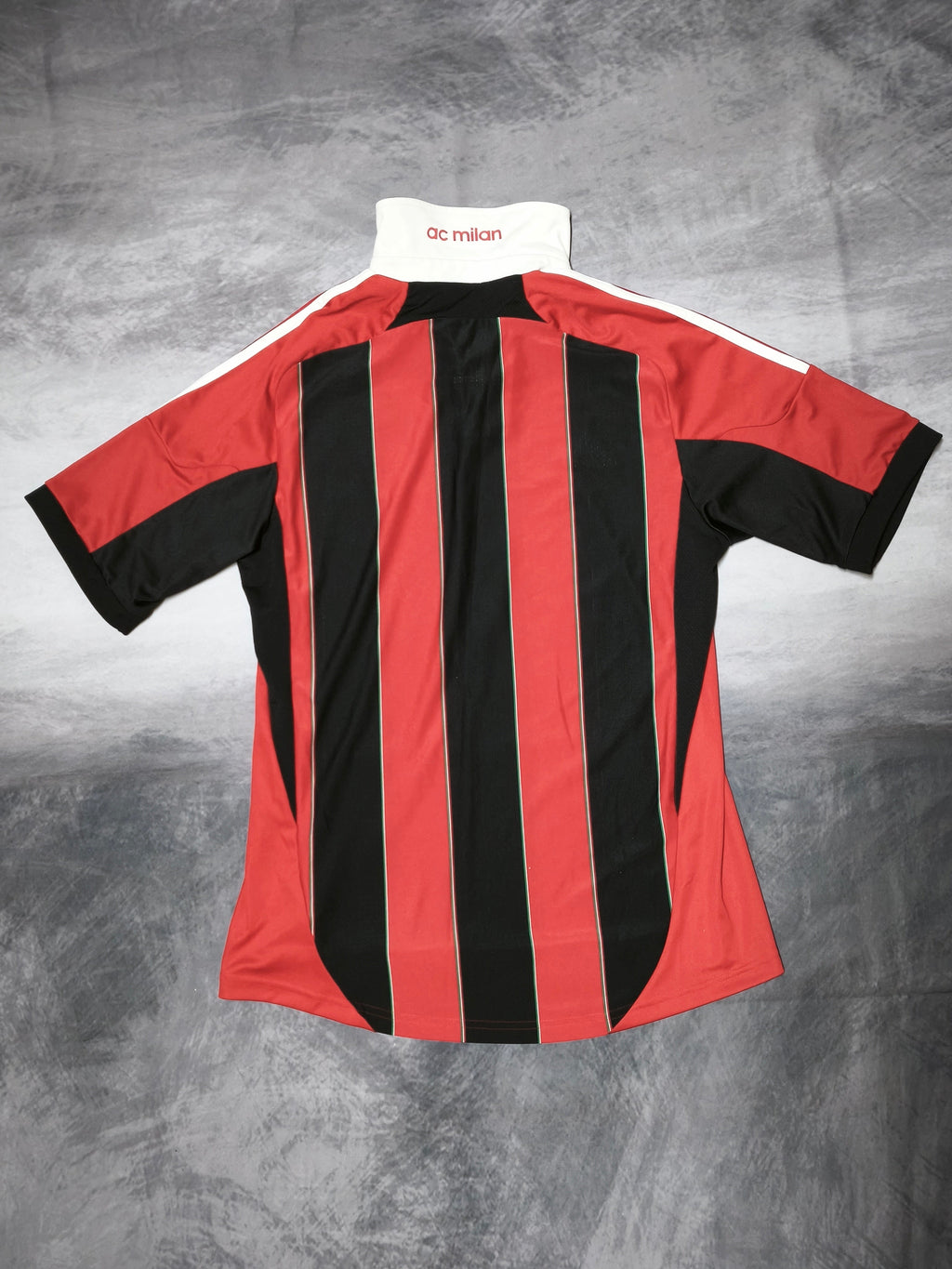 Adidas AC Milan Jersey 2012/13 Size M
