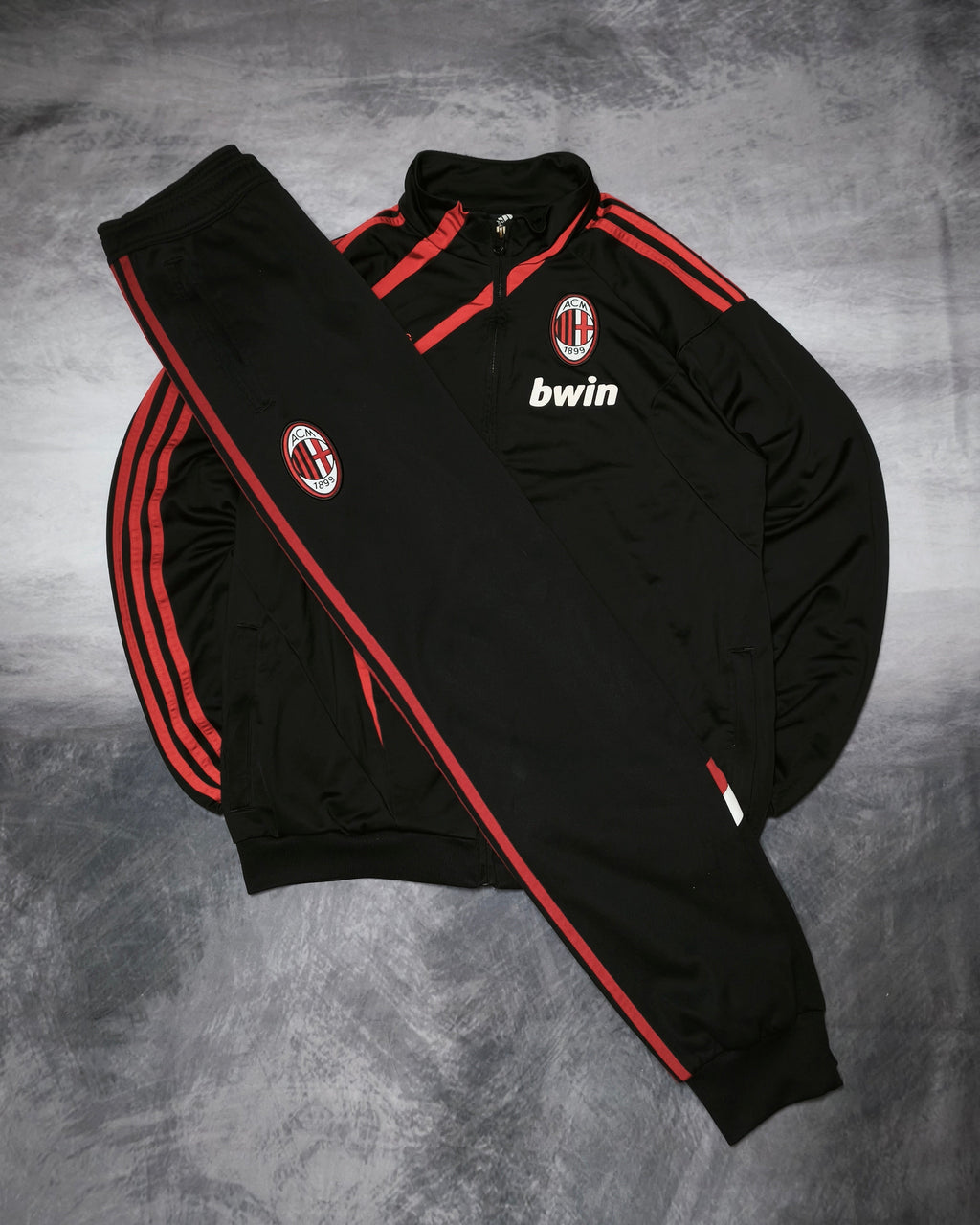Adidas AC Milan Tracksuit Bwin 2009 Red/Black Size S