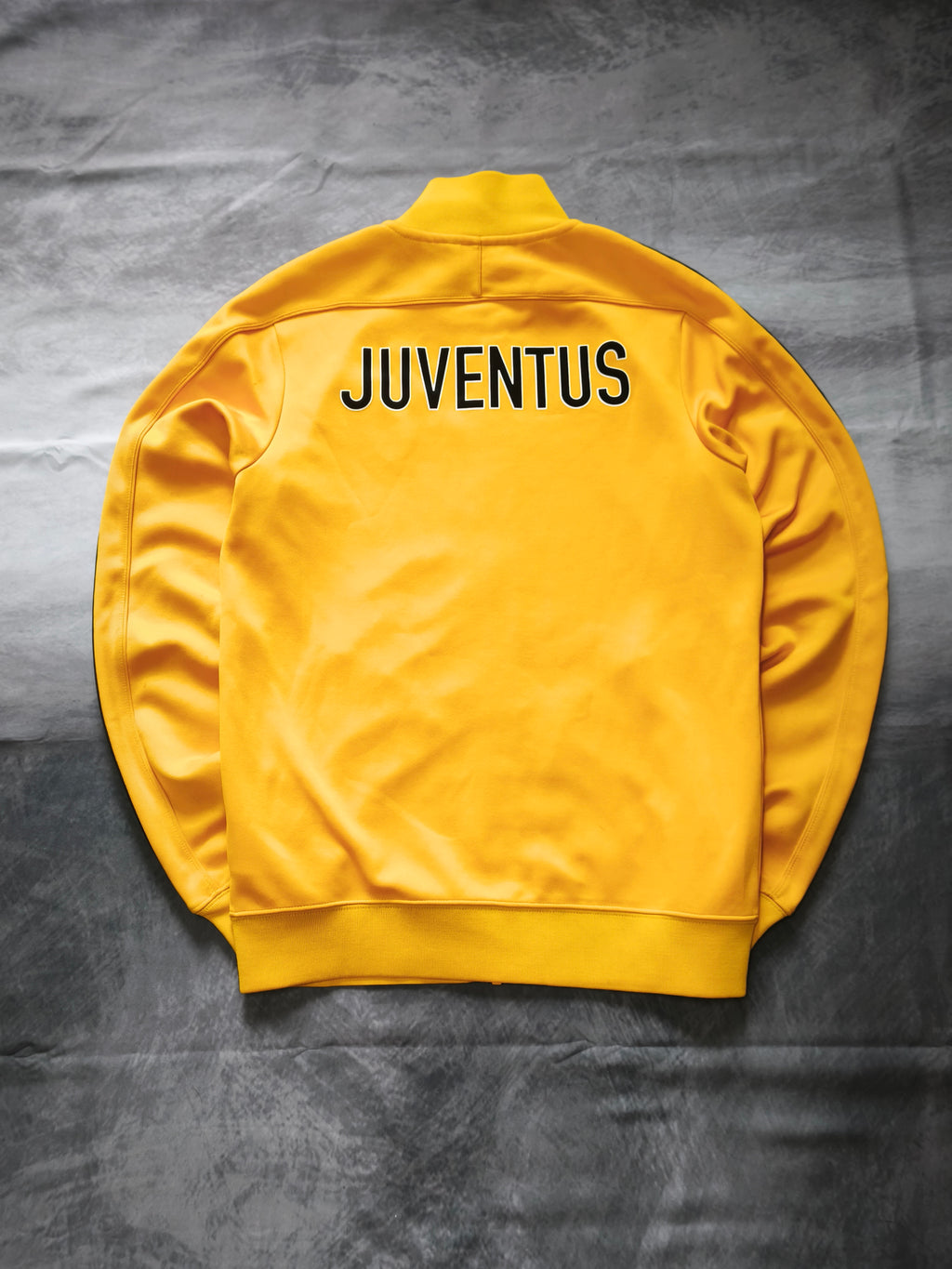 Nike Juventus Turin Trackjacket Yellow/Black Size S